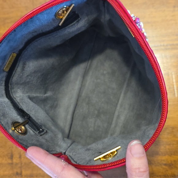 Bally Vintage Fuschia Lambskin Quilted Shoulder Bag with Gold Chain Vintage - Picture 13 of 16